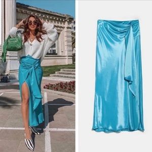 ZARA- blue satin midi skirt
